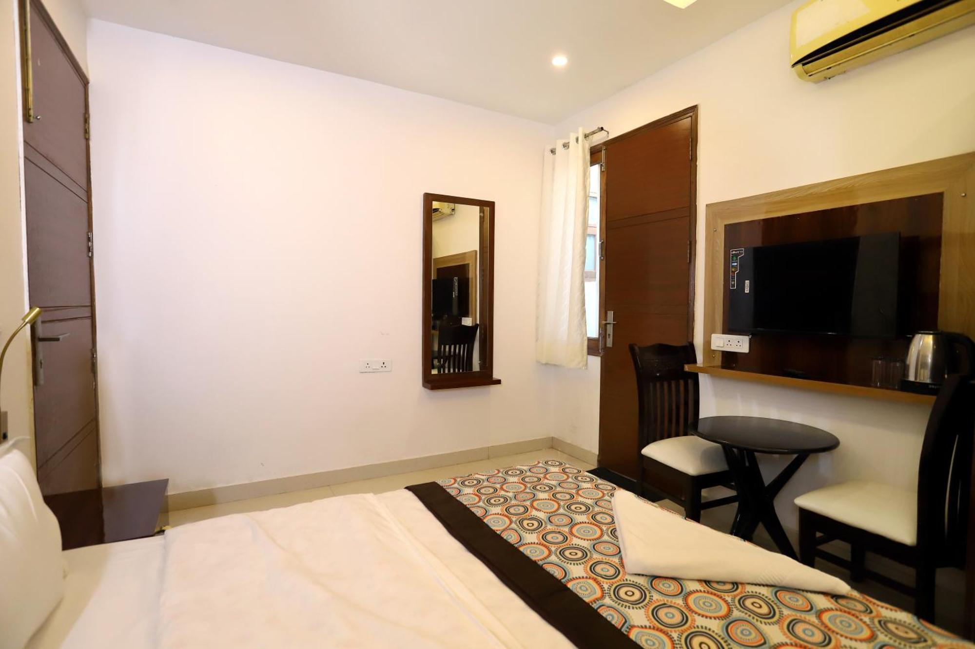 Vrindavan Guest House New Delhi Exteriör bild